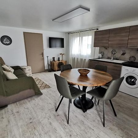 Gite - Chambres D'Hotes La Belle Helene ブレシュイール エクステリア 写真